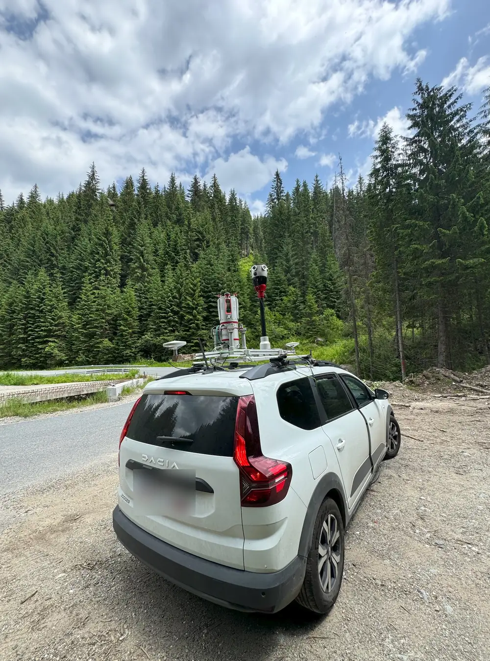 DN 7A Brezoi – Obârșia Lotrului, mobile mapping — Sistemul pe DN 7A: scaner Riegl și cameră 360° Mosaic X