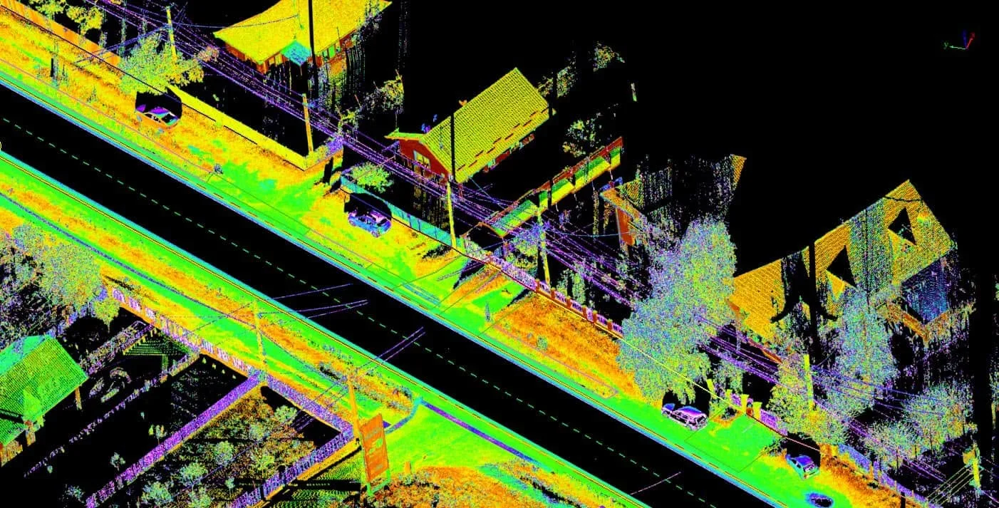 Mobile mapping LiDAR 3D Discovery — Drum: nor de puncte colorat după intensitate
